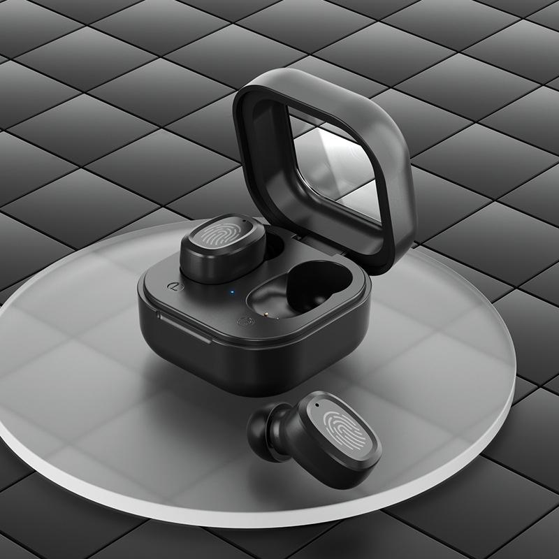 Black Wireless Earphones With Charging Case-1915198279411437568