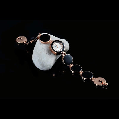 Black Round Dial Bracelet Quartz Wristwatch For Women-1969996405204455425