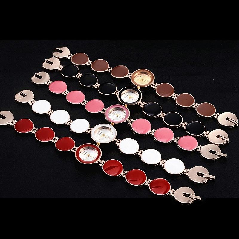 Black Round Dial Bracelet Quartz Wristwatch For Women-1969996405204455428